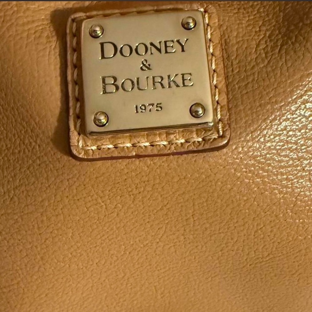 Dooney & Bourke Caramel Leather Shoulder Bag. Measurements in pics. - Picture 7 of 9